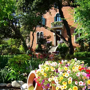 Ines Bed & Breakfast
